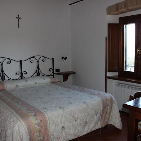 Agriturismo La Ginestrella Civitella D'Arna Стая снимка