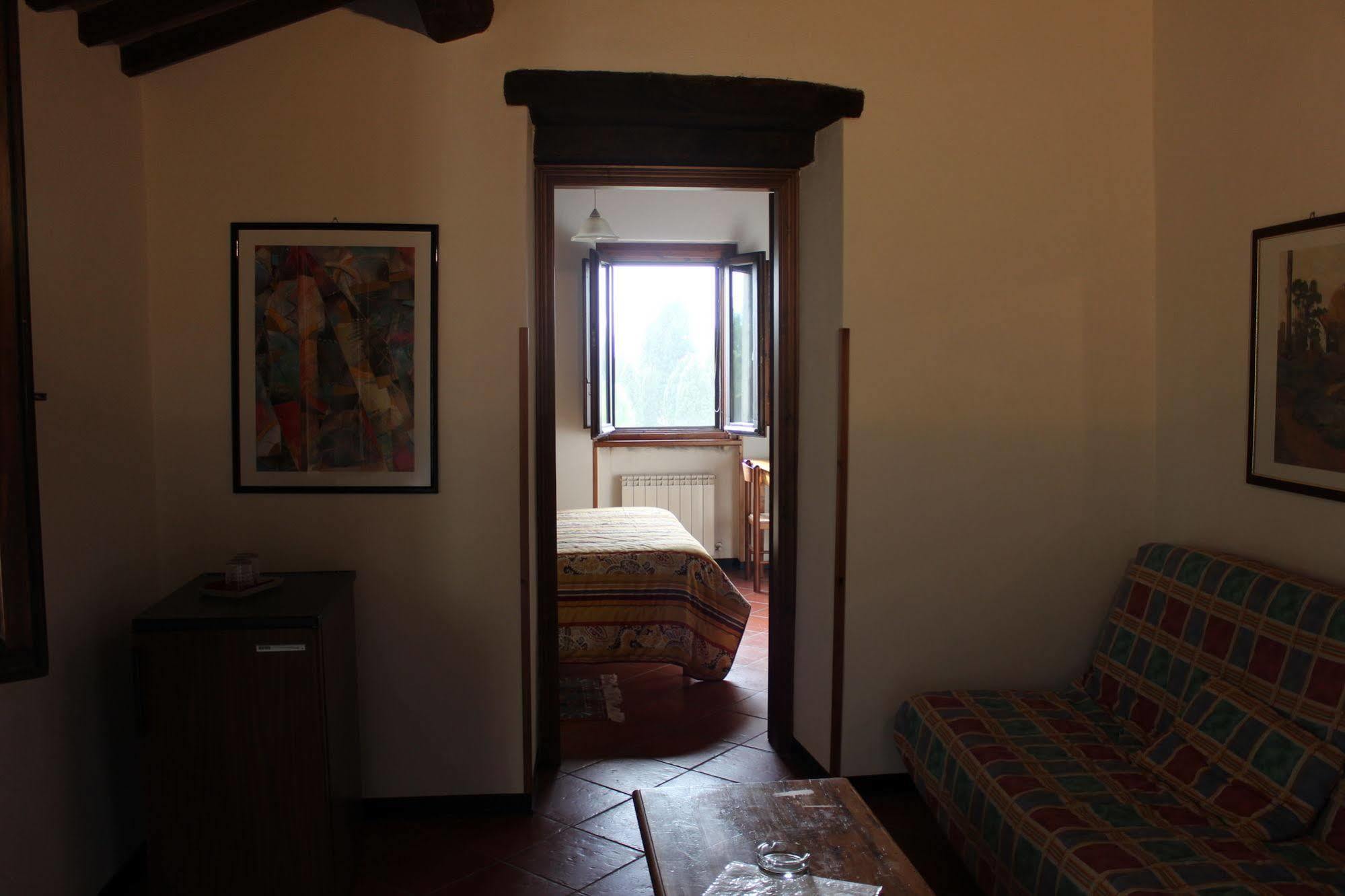 Agriturismo La Ginestrella Civitella D'Arna Екстериор снимка